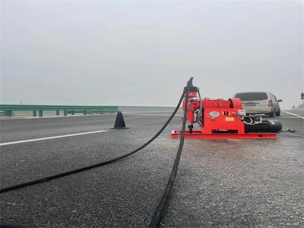 青铜峡马路路基路面开裂下沉注浆加固灌浆